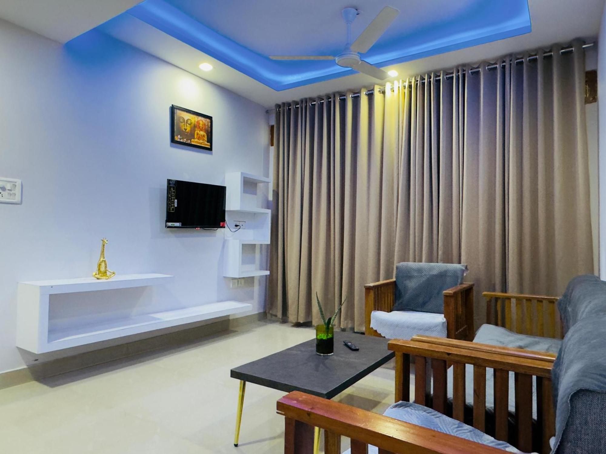 Veu Ragamalika Cochin Near Lakeshore Hospital Kochi Exterior foto