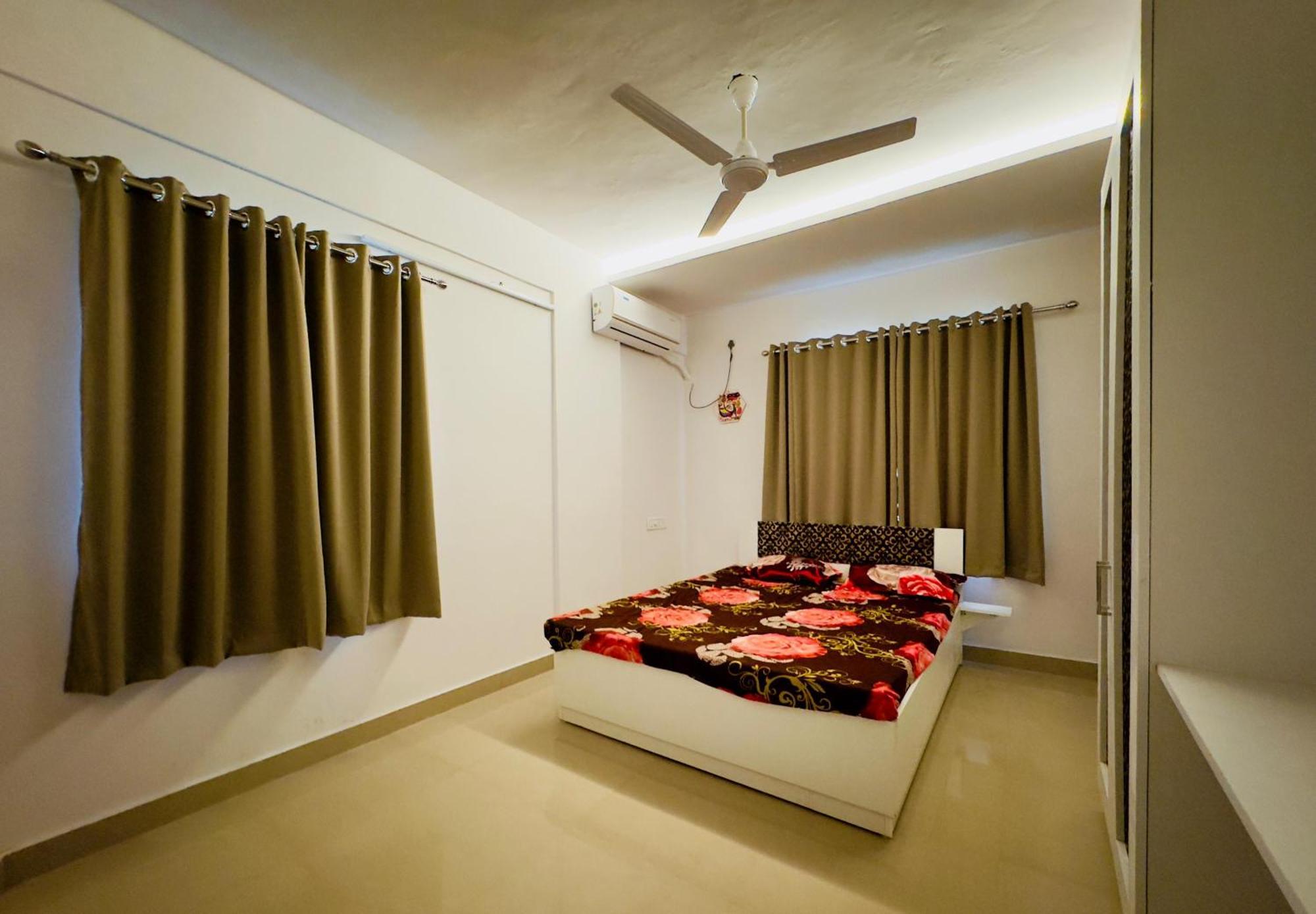 Veu Ragamalika Cochin Near Lakeshore Hospital Kochi Exterior foto